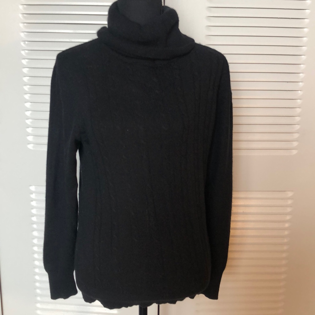 I’magnin Cable Knit 2 - Ply Cashmere Sweater